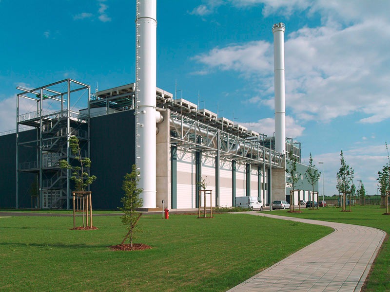 GLOBALFOUNDRIES chip factory in Dresden, Germany: the required electricity is generated by nine TCG 2032 V16 natural gas gensets