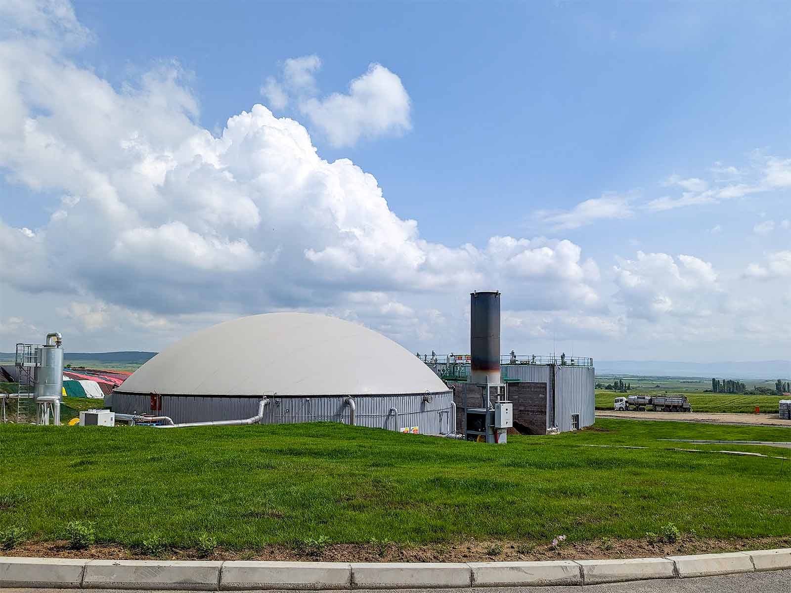 The biogas collected in the digesters is used to generate electricity and thermal energy
